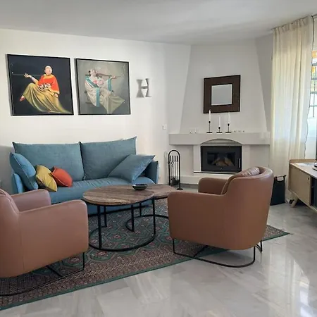 Rooftop Oasis At Ocean Point Calahonda - Just Few Steps Away From The Beach, Restaurants & Shops * Sitio de Calahonda
