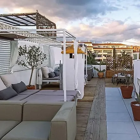 Rooftop Oasis At Ocean Point Calahonda - Just Few Steps Away From The Beach, Restaurants & Shops *