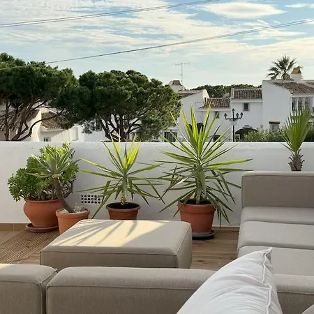 Rooftop Oasis At Ocean Point Calahonda - Just Few Steps Away From The Beach, Restaurants & Shops Apartment Sitio de Calahonda