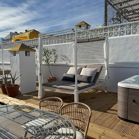 Rooftop Oasis At Ocean Point Calahonda - Just Few Steps Away From The Beach, Restaurants & Shops Apartment