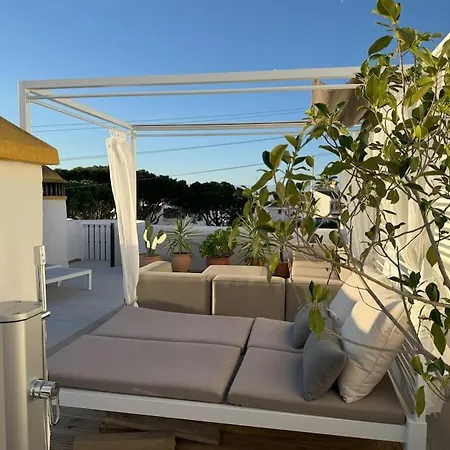 Apartment Rooftop Oasis At Ocean Point Calahonda - Just Few Steps Away From The Beach, Restaurants & Shops *